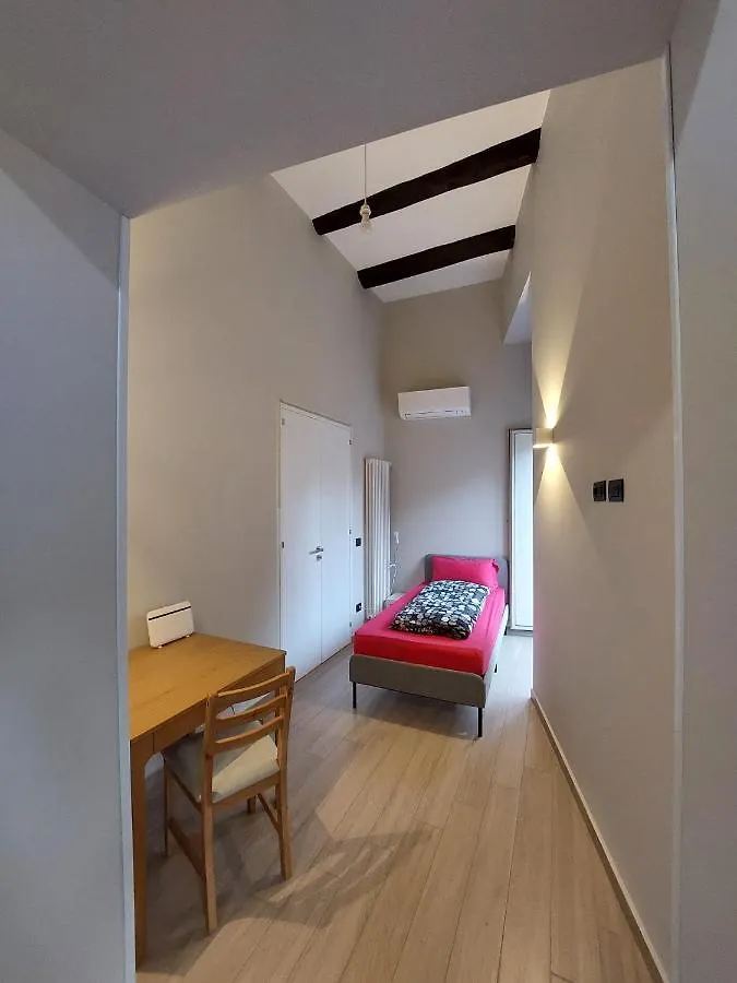 Cosy Domy Apartments ナポリ イタリア