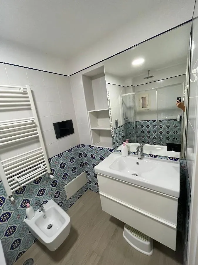 Cosy Domy Apartments ナポリ