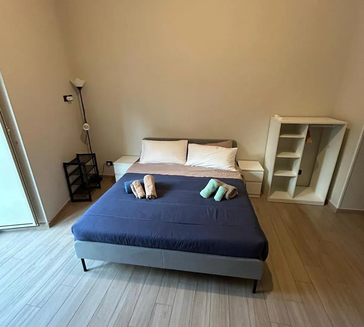 Cosy Domy Apartments ナポリ