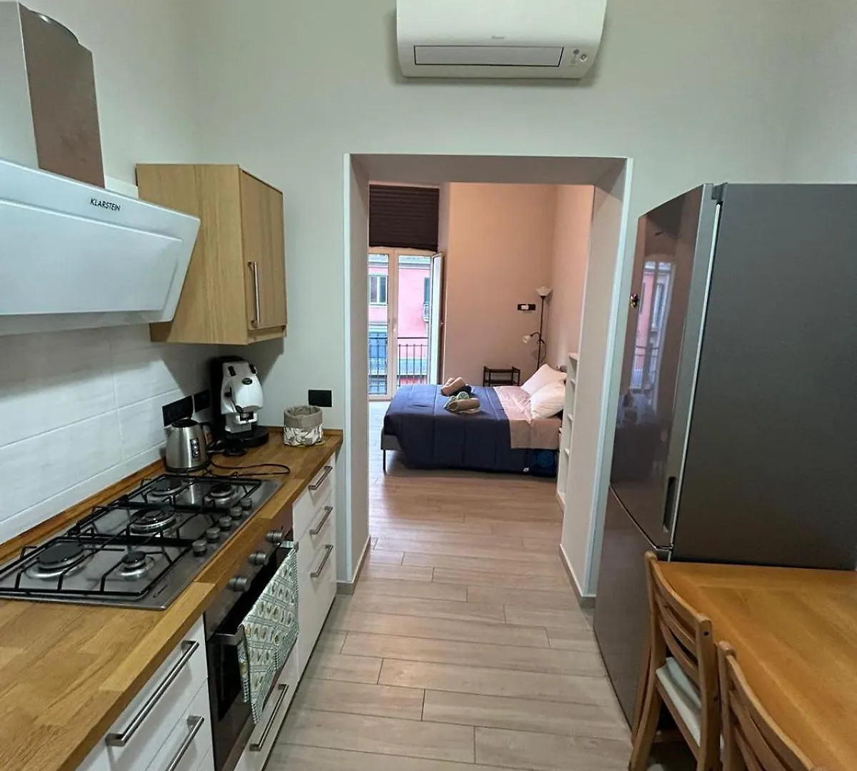 Cosy Domy Apartments ナポリ
